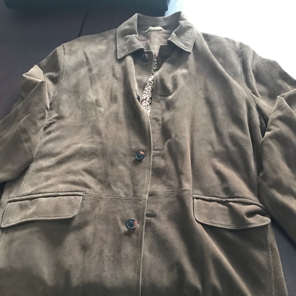 Tommy Bahama genuine Suede coat. Size Large. Super soft-excellent condition